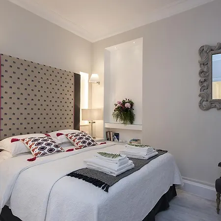 Merchant Liston Apartament